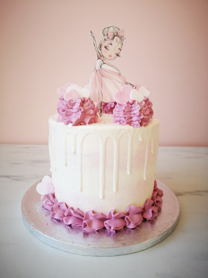 Vestuviniai tortai Liu Desertinė - vestuvinių tortų kūrėjas