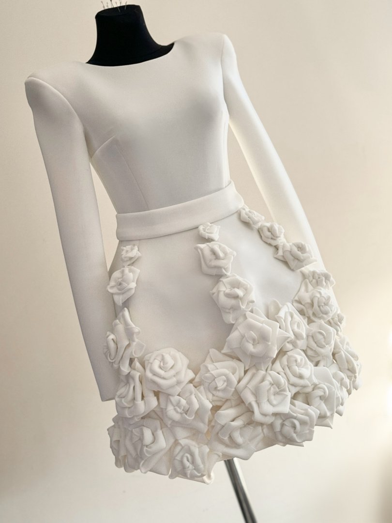 Proginės suknelės Jūratė Steponavičiūtė design lietuvių kūrėjos drabužiai