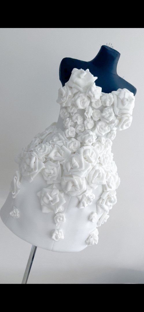 Proginės suknelės Jūratė Steponavičiūtė design lietuvių kūrėjos drabužiai