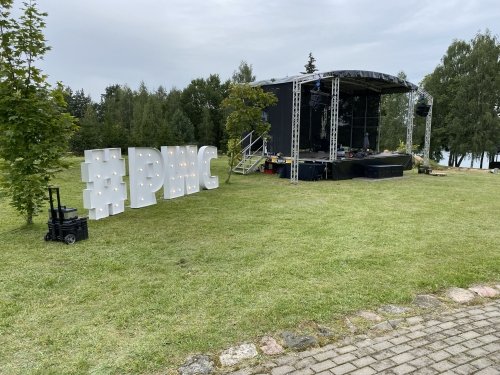 Kitos vestuvių prekės ir paslaugos Šviečiančių RAIDŽIŲ ir SKAIČIŲ nuoma