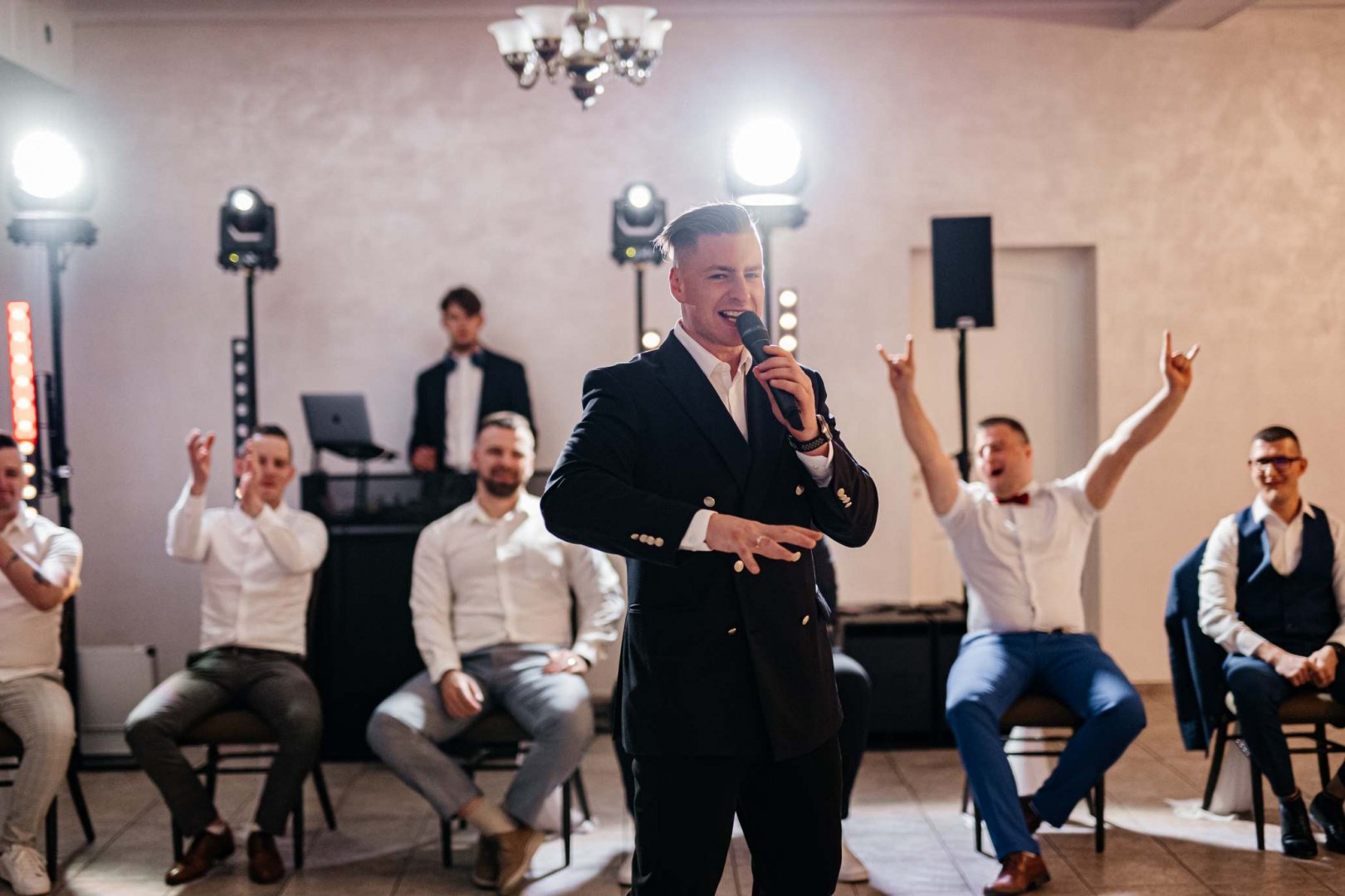 Piršlys, renginio vedėjas Renginių vedėjas Rimantas Potarenkas su DJ komanda 