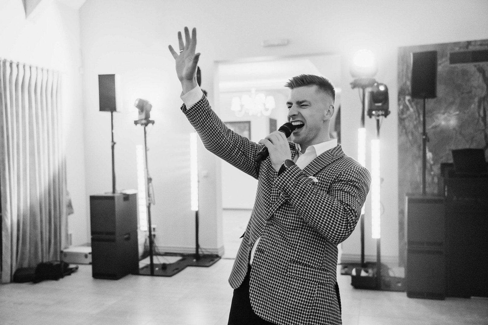 Piršlys, renginio vedėjas Renginių vedėjas Rimantas Potarenkas su DJ komanda 