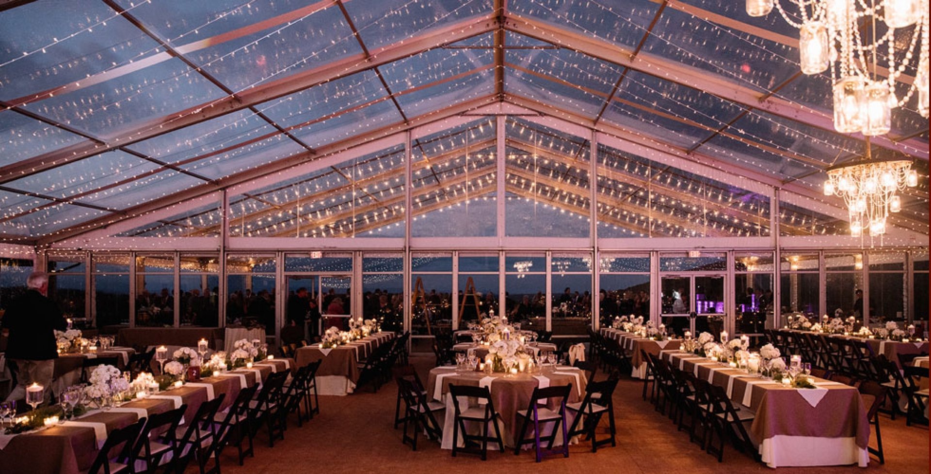 Palapinės Palapinių, paviljonų, stalų ir kėdžių, staltiesių ir kt nuoma 
