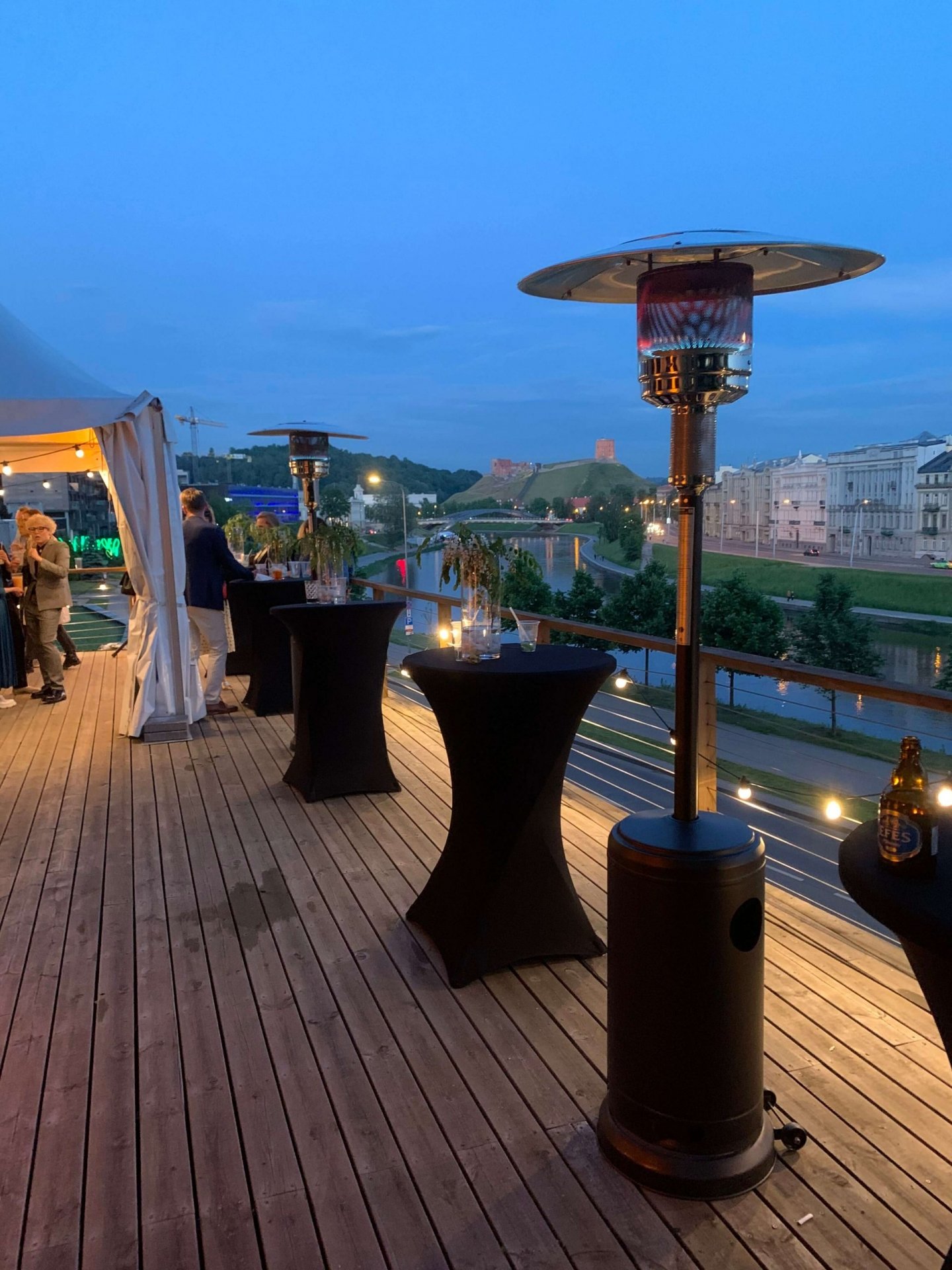 Palapinės Palapinių, paviljonų, stalų ir kėdžių, staltiesių ir kt nuoma 
