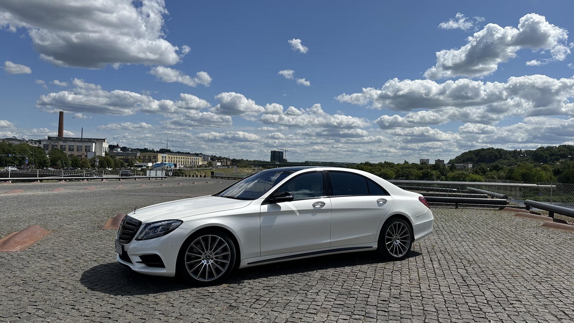 Automobilių nuoma Baltas Mercedes-Benz S-Class long, shadow line, automobilio nuoma su vairuotoju 