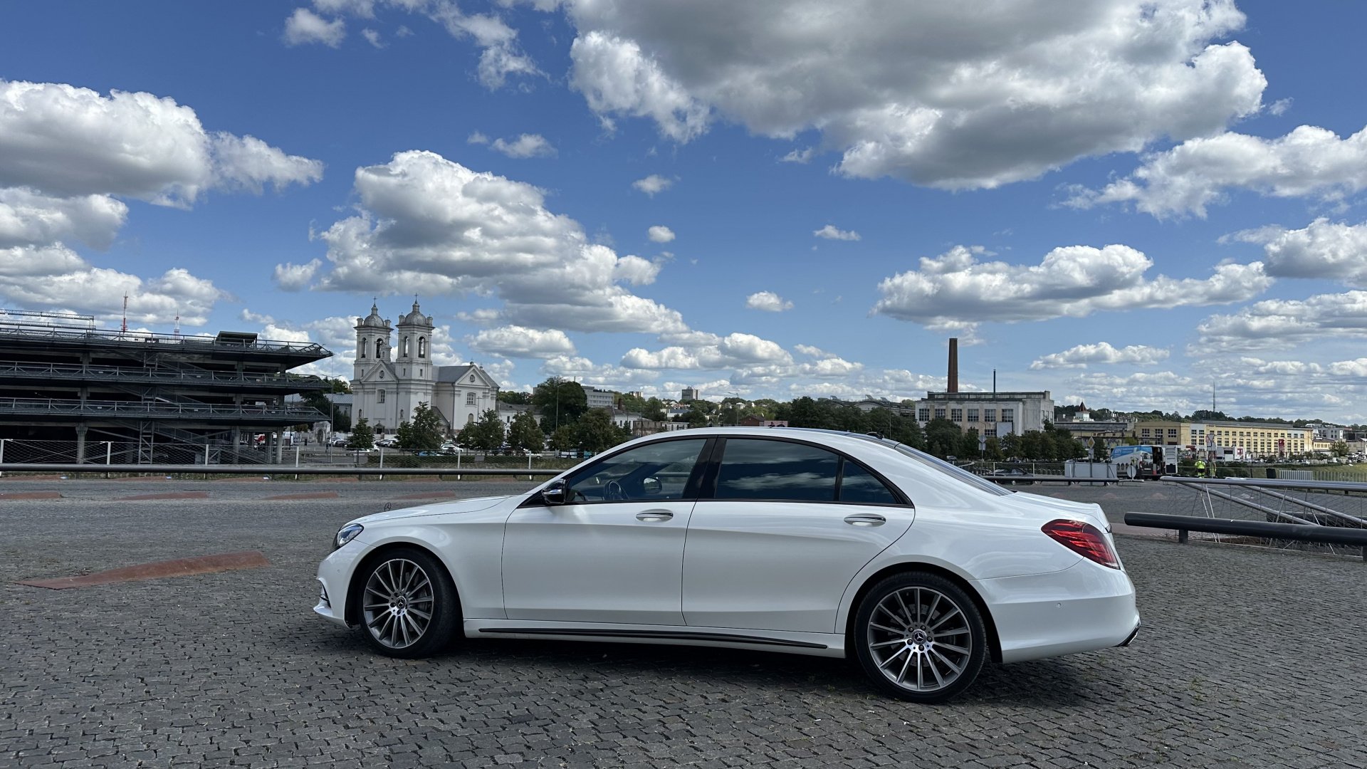 Automobilių nuoma Baltas Mercedes-Benz S-Class long, shadow line, automobilio nuoma su vairuotoju 