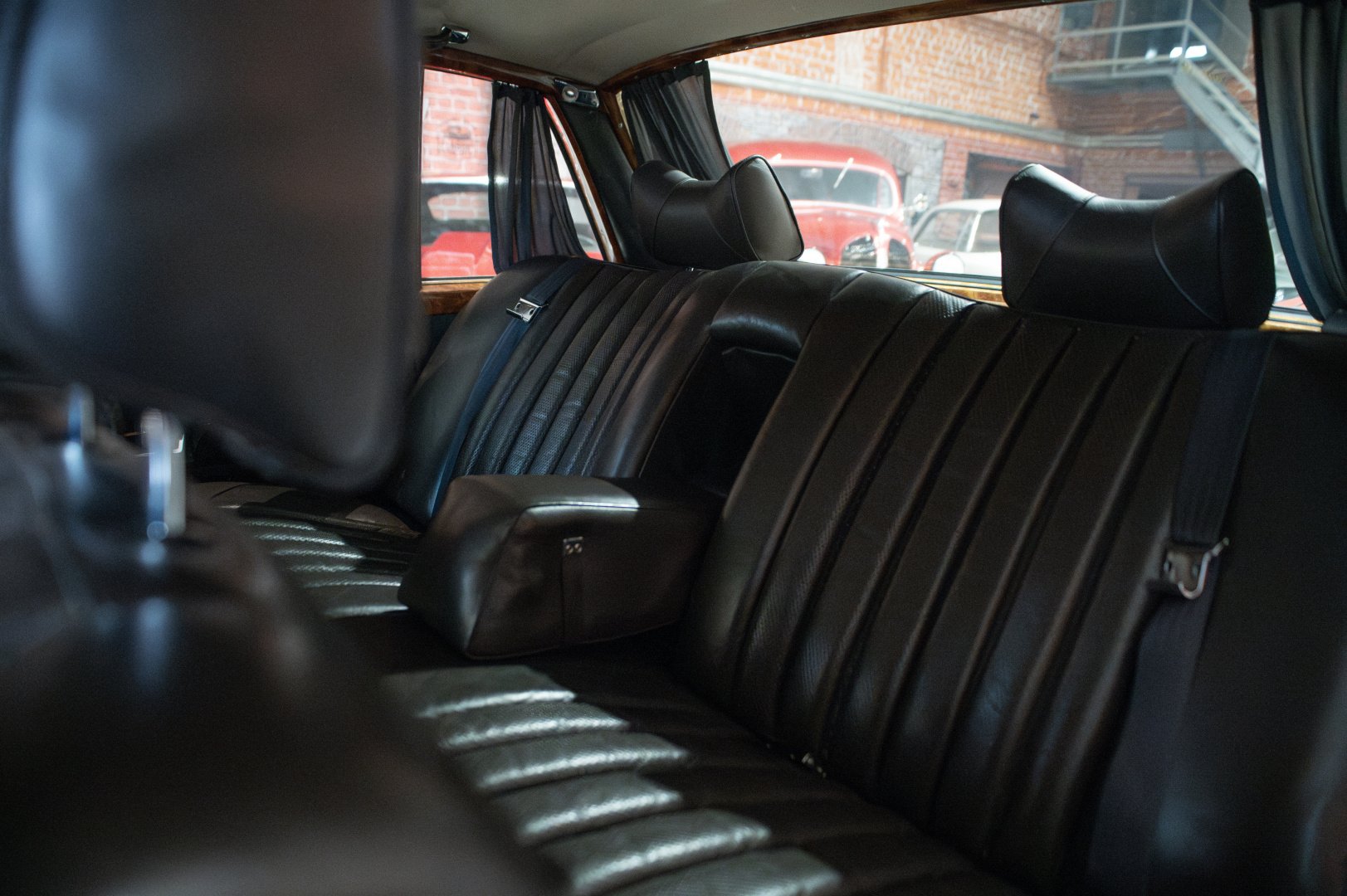 Automobilių nuoma Mercedes-Benz S600 1972