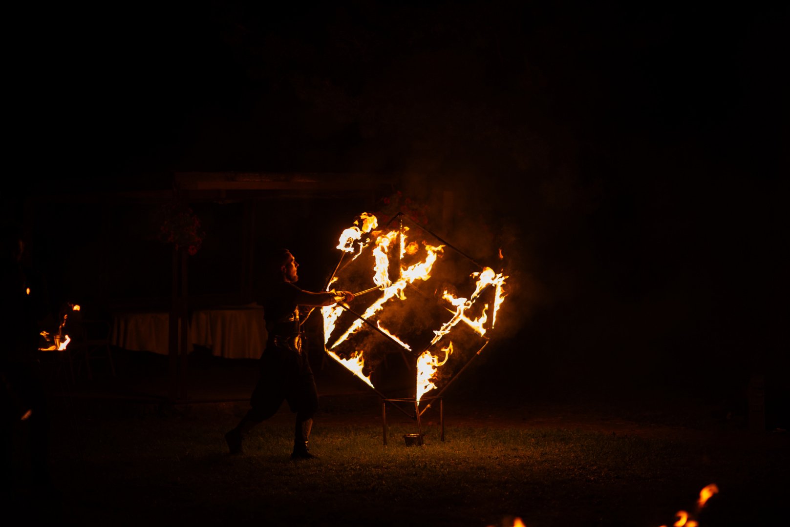 Vestuvių dovanos Ugnies Šou ir Akrobatikos Profesionalai