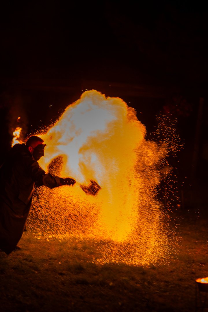 Vestuvių dovanos Ugnies Šou ir Akrobatikos Profesionalai