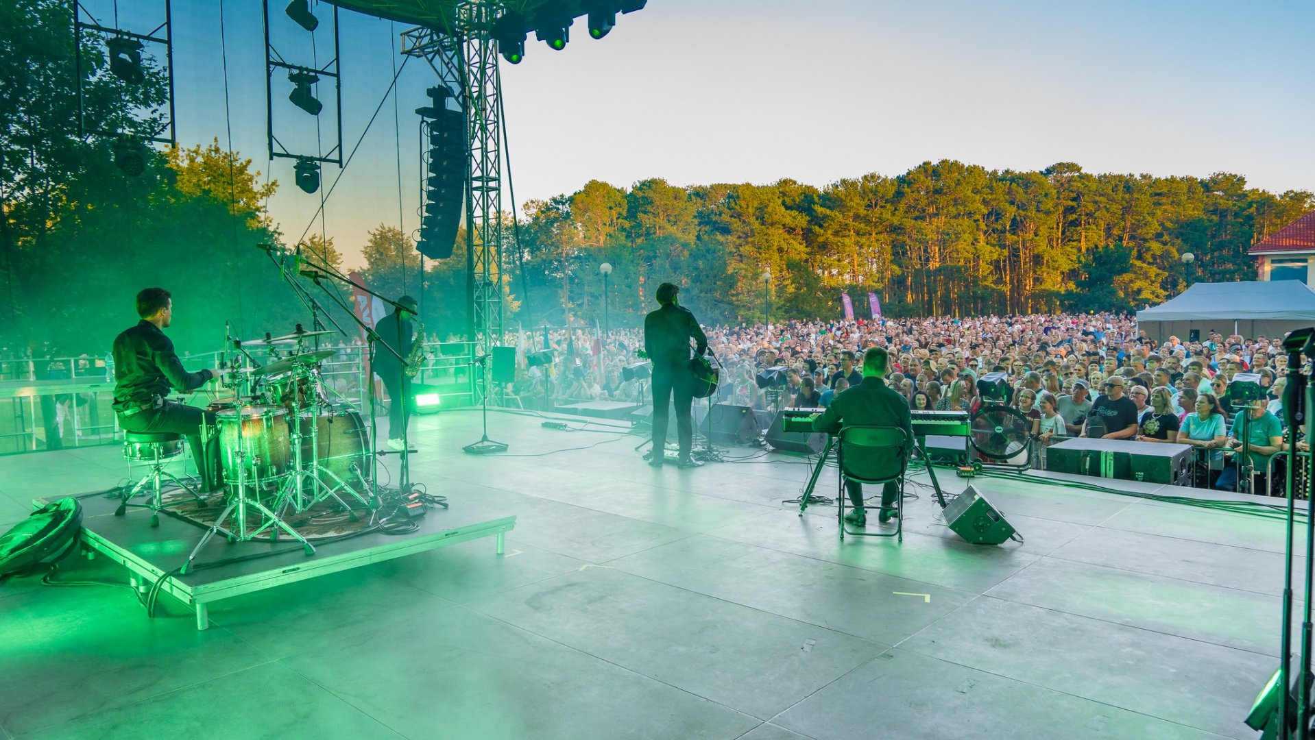 Atlikėjai jūsų šventei Gyvo garso grupė vestuvėms