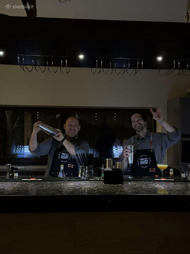 Maistas vestuvėms  Mobilus baras vestuvėms – profesionalūs barmenai ir įspūdingi kokteiliai jūsų šventei