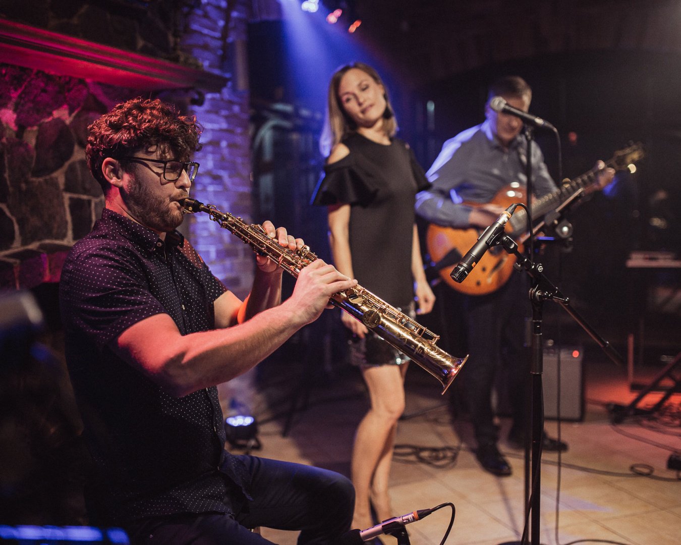 Tikra Muzika - gyvos muzikos projektai logo