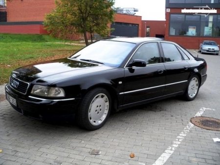 Audi A8 nuoma logo