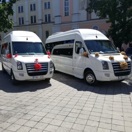 UAB "Balti mikroautobusai", 16 ir 21 vietų mikroautobusų nuoma. logo