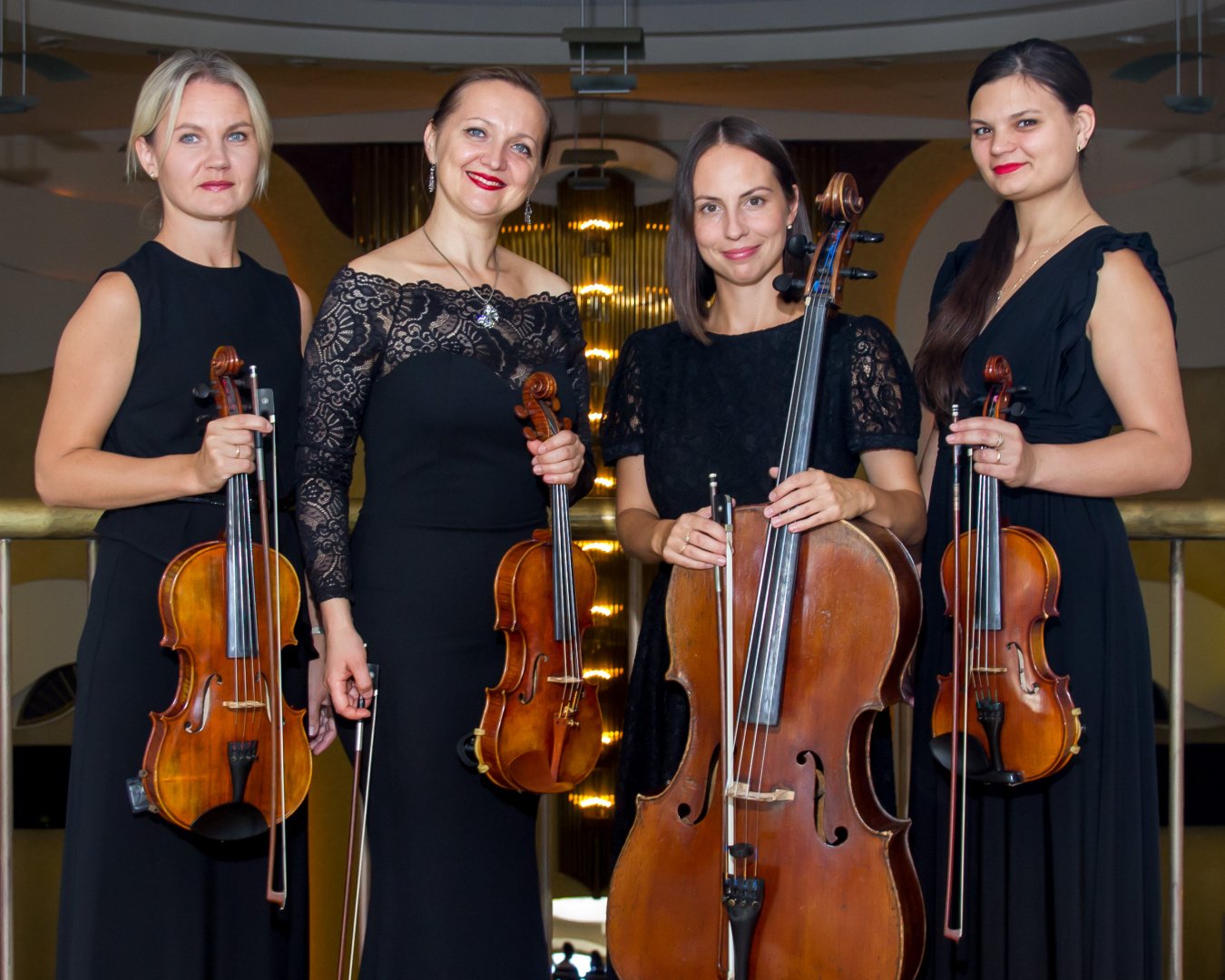 STYGINIŲ INSTRUMENTŲ KVARTETAS HUMANISTINĖMS CEREMONIJOMS, VESTUVĖMS, BANKETAMS logo